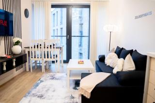 Chinatown Suite with FreePark and Netflix - Birmingham - 0