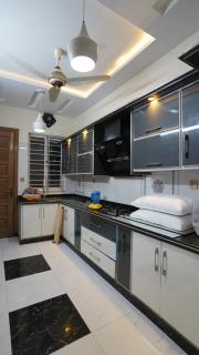 Radiant Guest House 1 - Islamabad - 3