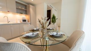 Modern 1BR in Creek Vistas Grande, Burj Khalifa View - 1