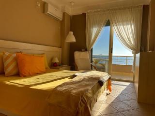 Beach View! Seaside Apartment - Durazzo - 4