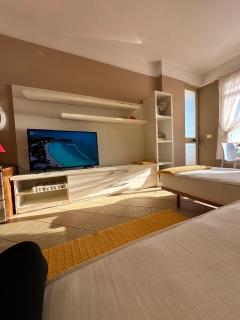 Beach View! Seaside Apartment - Durazzo - 2