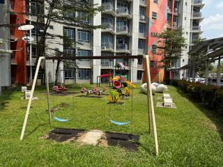 Bright Apartment in Klebang - 6