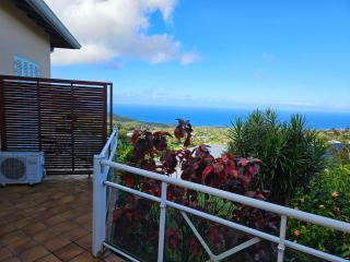 Appartement Emeraude vue sur mer et montagne - Gourbeyre - 3