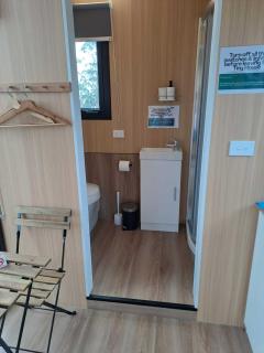 Bruce Farm Alpaca Cabin 3 by Tiny Away - Balclutha - 4