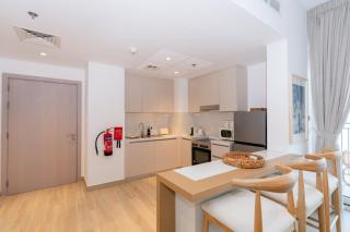 One Bedroom Apartment in Yas Island with Complimentary Yas Theme Park Tickets - Abu Dhabi - 2