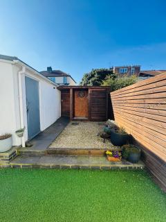 Redland's Fun & Colourful Artistic House - Bristol - 6