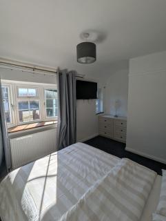 Cosy 2 bedroom home - Tadworth - 5