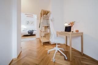 Prague Days - Attic Maisonette with Workspace and Netflix in Vinohrady - 8