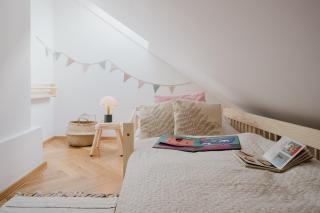 Prague Days - Attic Maisonette - Workspace - Netflix - Vinohrady - Prague - 5