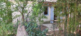 Cabanon St Joseph, 2 personnes - Boulbon - 9