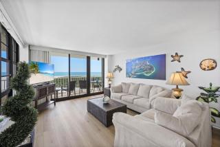 Two-balcony beachfront condo with pool/tennis/grills - 7