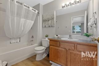 Charming Home ear Triple Play Silverwood Hayden Lake Fire Pi Fenced Yard a Plum Tree 1219 - Hayden - 2