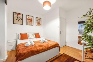 Cosy Cityscape Two Bed Apartment - Londra - 4
