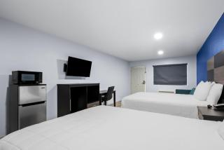 Americas Best Value Inn-Gonzales - 1