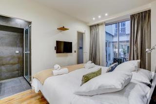 Jardin Prive - Gorgeous 3 Bed House in Le Marais - 2