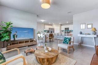 Modern Family Home with Patio and Yard in Cape Coral! - Cape Coral - 6
