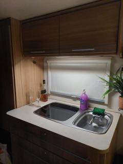 קראוון בלגונה - 1