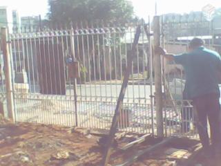 Ponto comercial, murado com grade - Itaquaquecetuba - 0