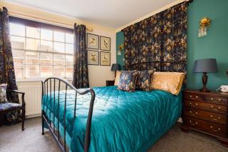 Mayfair 3-Bed 6-Guest w Patio & ac Berkeley Square - 7