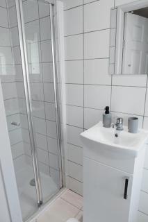 Cosy Ensuite Bedroom I 5min walk from Bramall Lane Stadium - 2