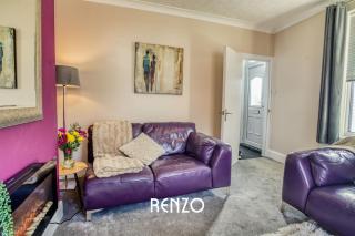 Bright and Warm 3-beds Home in Lincoln by Renzo, Driveway Parking, Sleeps 6! - Lincoln - 8