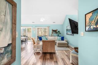 Seas the Day - Water views, Shared pool! - Chincoteague - 2