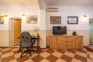 Belle Epoque-Sofia-Free parking - 4