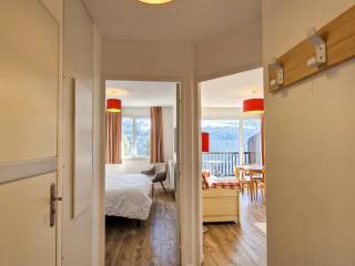 Appartement confortable avec balcon – Proche pistes et remontées – Parking couvert inclus - FR-1-425-188 - 2