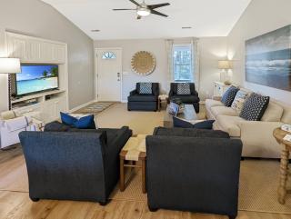 Serenity at Oyster Bay, Water access & firepit! - 4