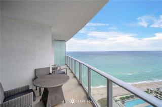 Stylish Apt - Beach View - Resort Access - Hollywood - 2