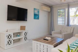 WLR2 - 1BR near Palm Beach - White Lotus Retreat - 8