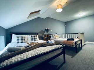 Queens Townhouse - 4 Bed - Whitehaven - 3
