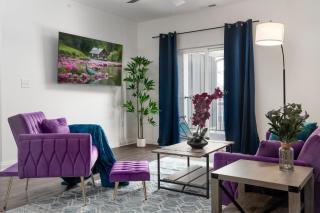 Purple Rain Spacious 2BR 2BA 2 King Beds Gym WFH - Whitestown - 8
