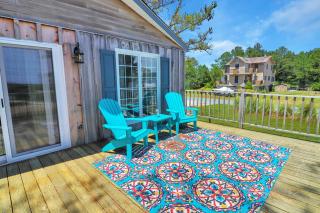 Southern Dream - Water views & screened porch! - 2