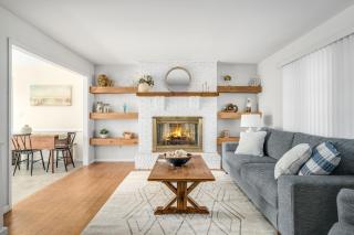 Star of the Sea - Renovated home located in town & pet friendly! - Deep Hole - 6