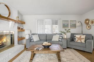 Star of the Sea - Renovated home located in town & pet friendly! - 5