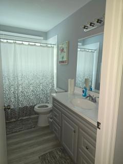 Cozy Haven in Hampton Roads Near Beaches, Military Bases & Historic Sites - 1