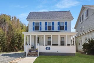 Stella del Mare - Charming home with relaxing porch! - 9