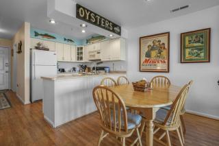 Stingray - Waterfront & waterside balcony! - 2