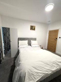 Luxury deluxe rooms in beautiful Bournville Village - Birmingham - 4