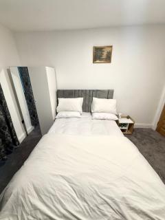 Luxury deluxe rooms in beautiful Bournville Village - Birmingham - 1