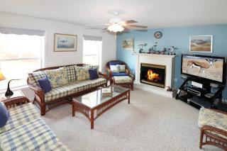 Sundance - In town with screened porch! - Birch Town - 8