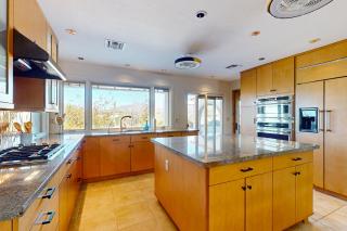 Equestrian Escape - Cave Creek - 1