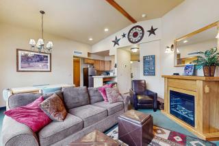 Icicle Village Resort Condos #407 & #408 - 5