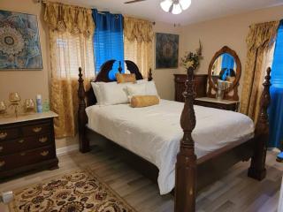 Cozy Oak Street luxury stay - Savannah - 2