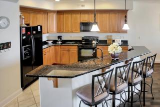 Sunset Bay Villa 212 - Pet friendly & waterfront view! - Chincoteague - 4