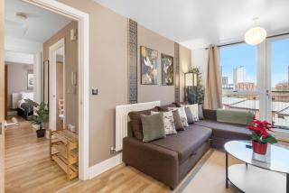 The Asian Suite with City View - 28 Nights Stay - Birmingham - 1