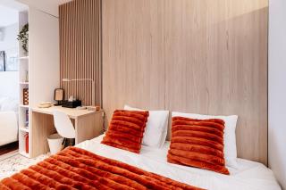 Elma 1 - Downtown Piata Romana - 2