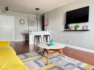 2BR Chic Downtown ATL Condo w Free Parking LM602 - Atlanta - 8