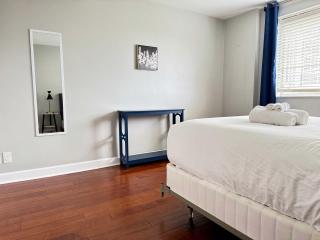 2BR Chic Downtown ATL Condo w Free Parking LM602 - Atlanta - 6
